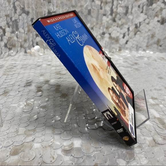 Alex & Emma - Picture 3 of 6